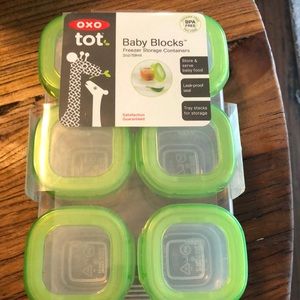 Baby blocks food containers